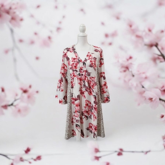 UMGEE WOMEN'S FLORAL V-NECK DRESS WITH BELL SLEEVES SIZE 1XL NWT - Picture 1 of 12